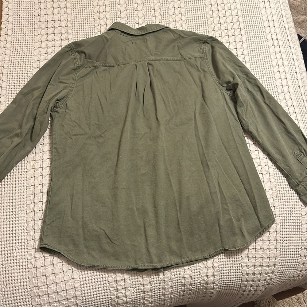 Button down - Picture 2 of 3